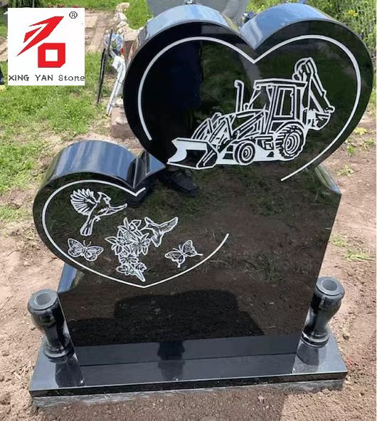 Nucleu sculptat din granit negru